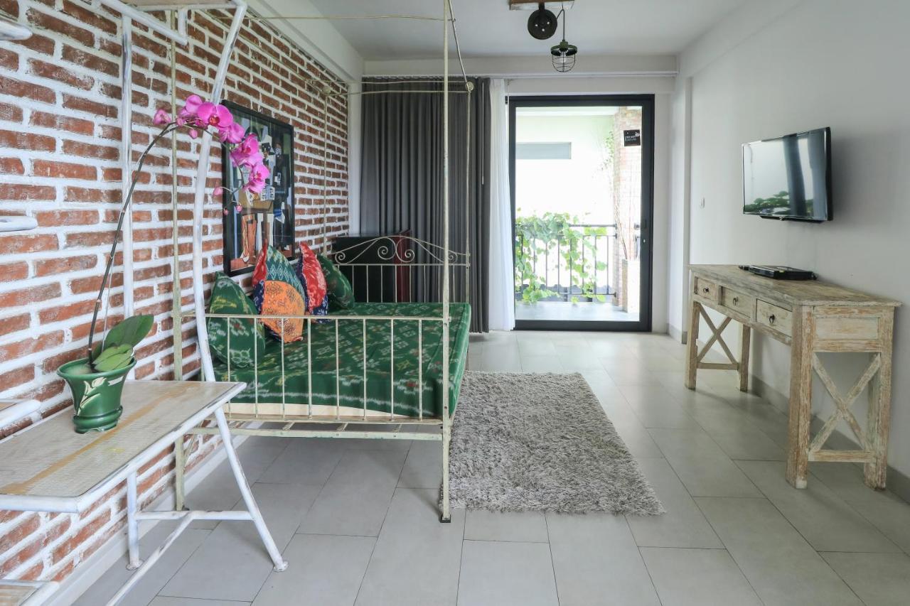 Base Guest House Canggu Kültér fotó