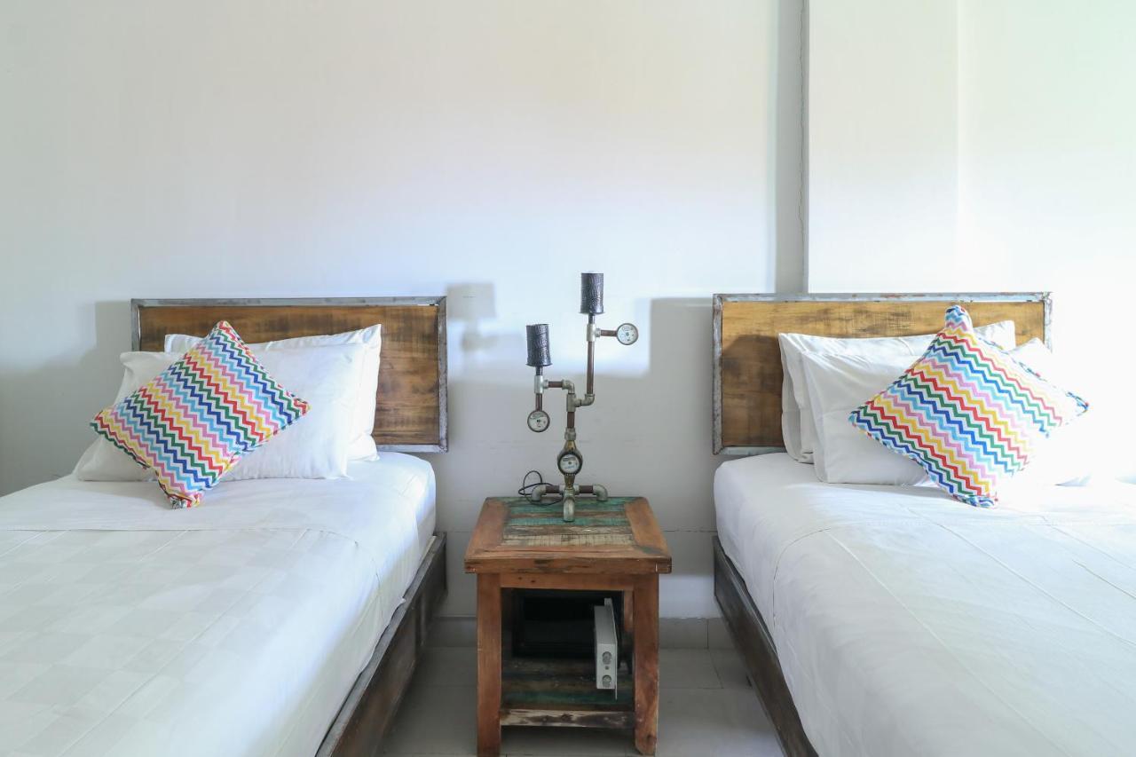 Base Guest House Canggu Kültér fotó